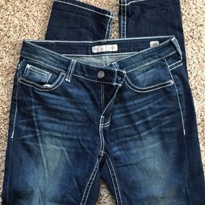 Women’s Buckle BKE Dakota straight jeans -size 30R